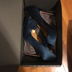 Teal satin Badgley Mischka heals worn once